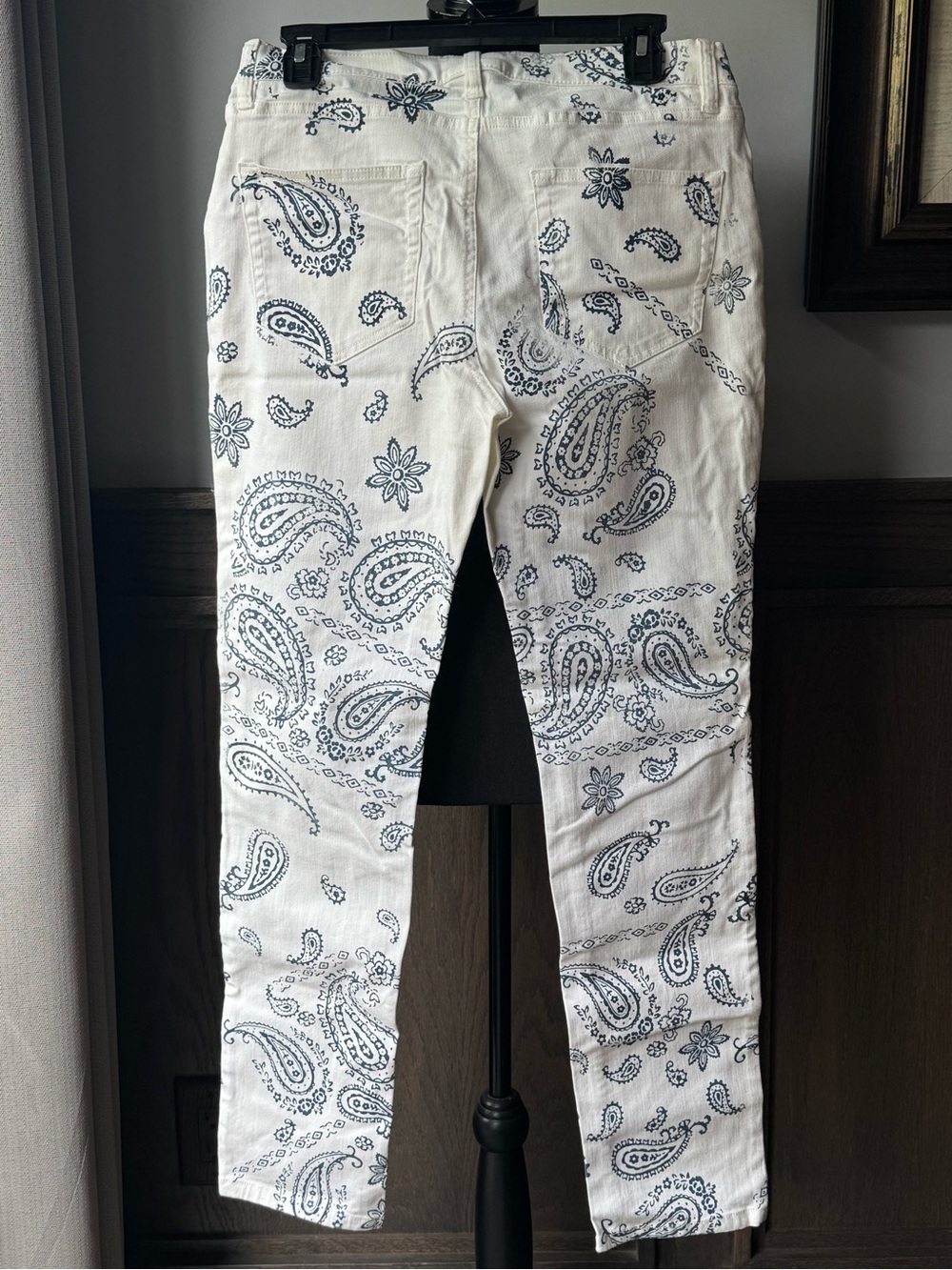 Lands End Canvas White and Blue Paisley Print Jeans 29 - Picture 3 of 6